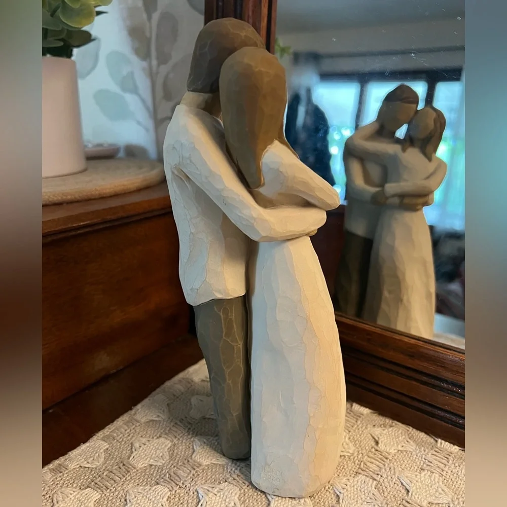 WILLOW TREE 'Together' Hand Painted Rustic Couple Figurine Light Skin and‎ Hair
